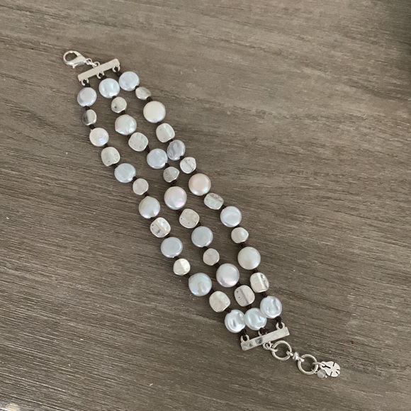 Lucky brand silver/pearl bracelet - Picture 2 of 4
